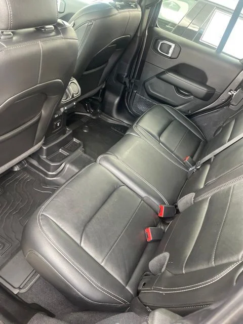 Used 2021 Gray Jeep Unlimited Sahara image 14