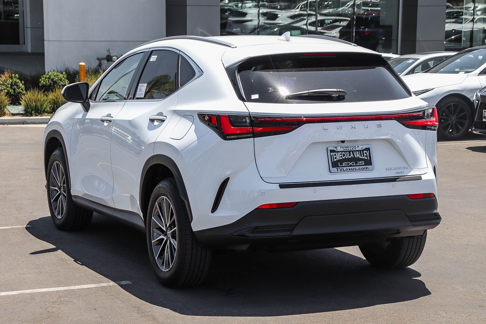 2026 Lexus NX 450h+ Premium - Photo 4