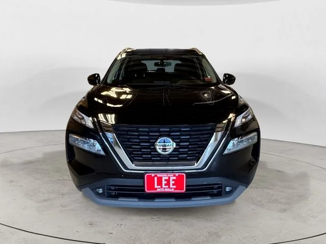 Used 2021 Black Nissan SL image 8