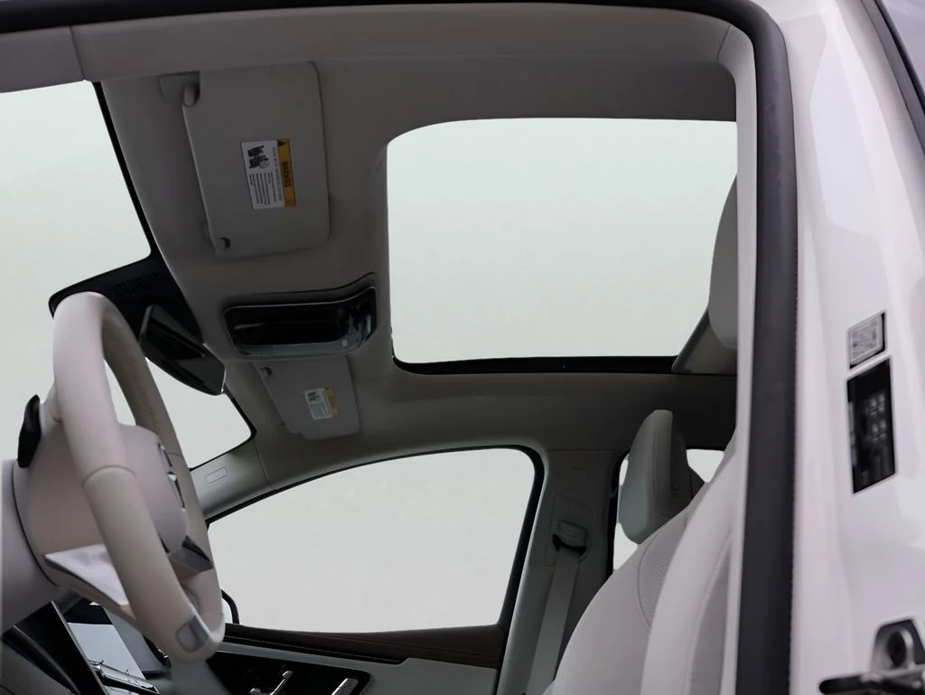 Certified Used 2023 Polar White Mercedes-Benz 350 SUV image 39