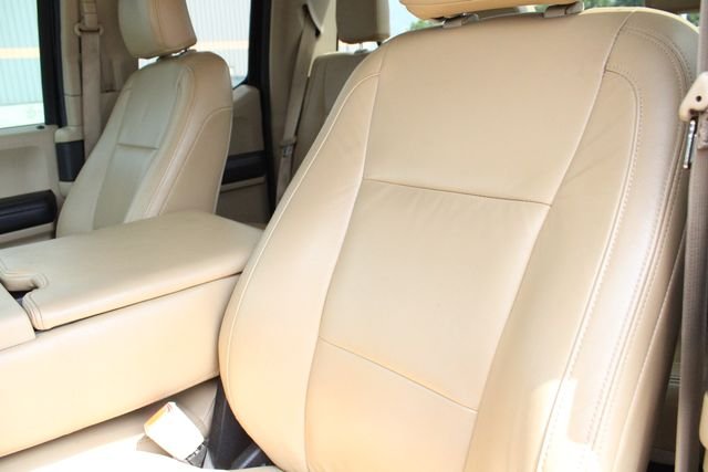 Used 2018 Shadow Black Ford XLT image 4