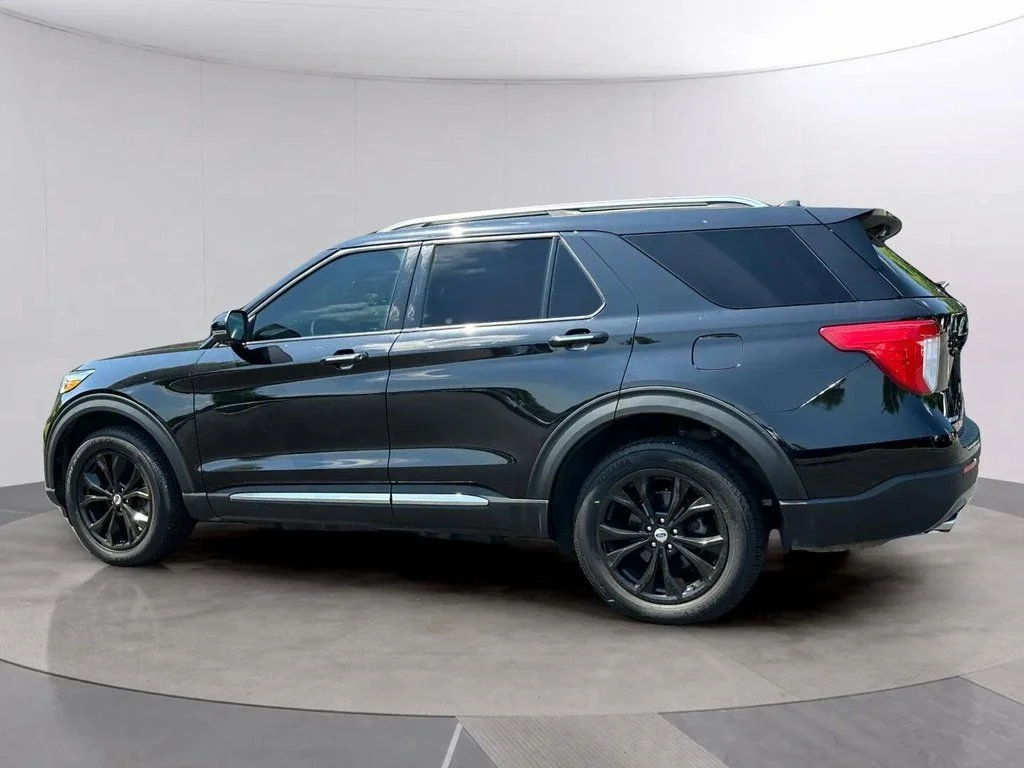 Used 2021 Agate Black Metallic Ford Limited image 6