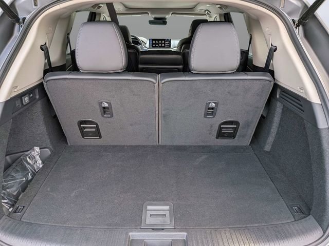 Certified Used 2026 Platinum White Pearl Acura Technology Package image 13