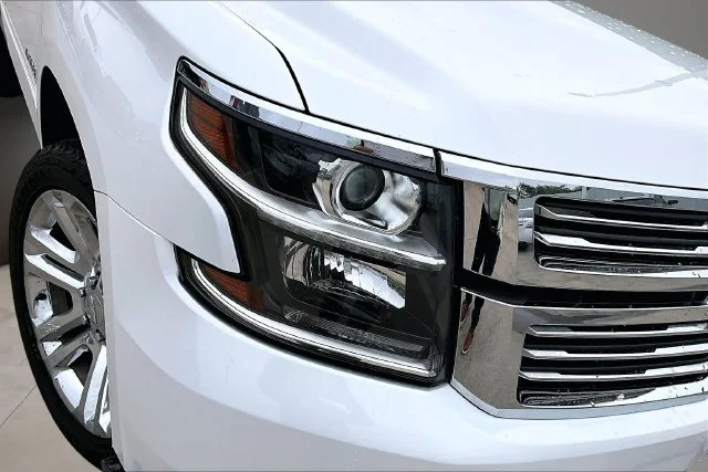 Used 2020 Beige Chevrolet Premier image 31