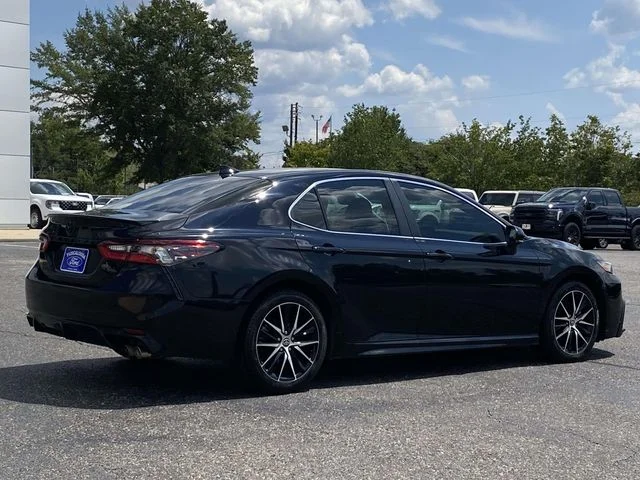 Used 2022 Black Toyota SE image 3