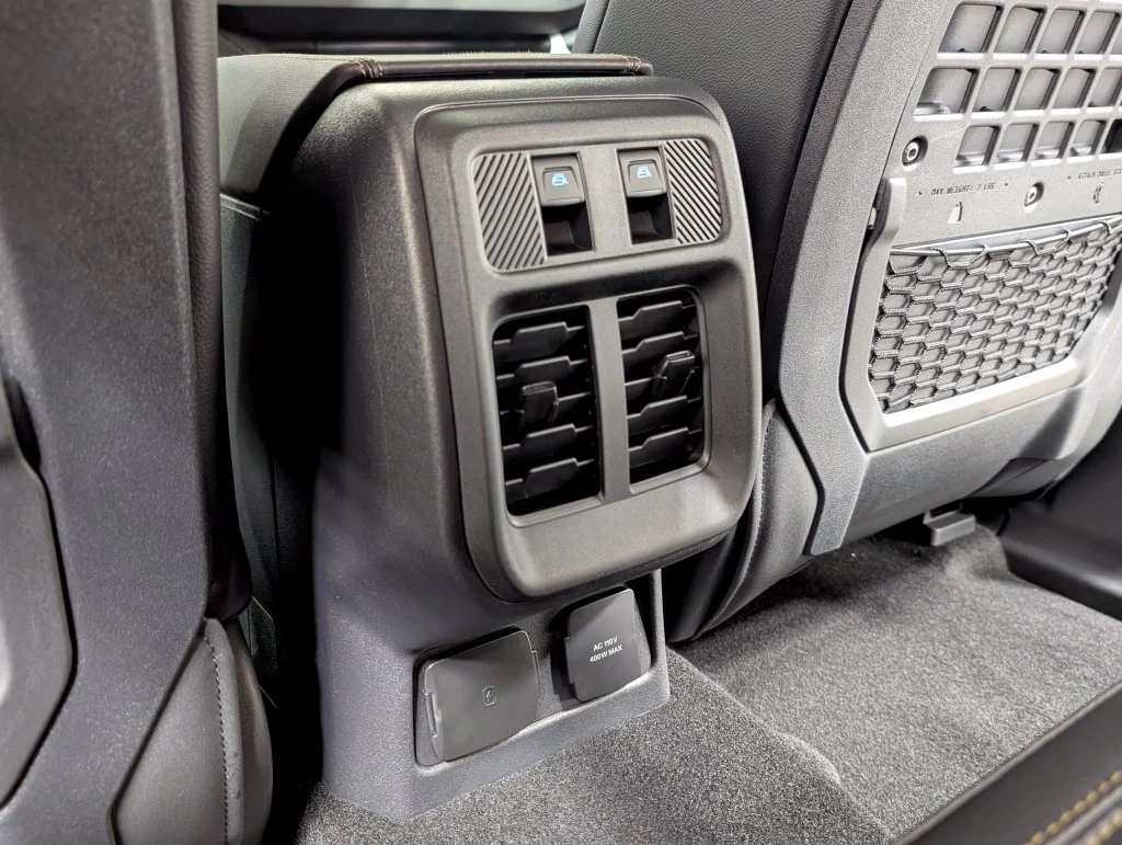 New 2026 Oxford White Ford Badlands® image 17