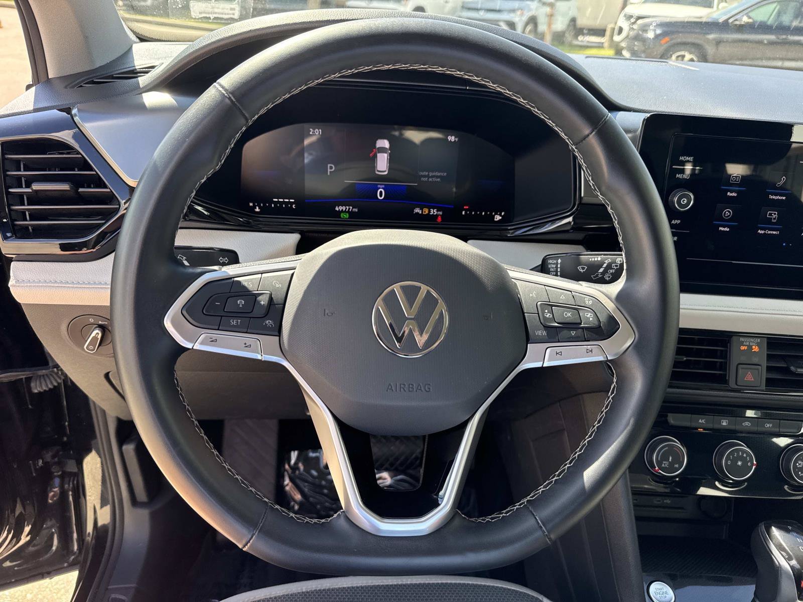 Used 2025 White Volkswagen 1.5T S image 21