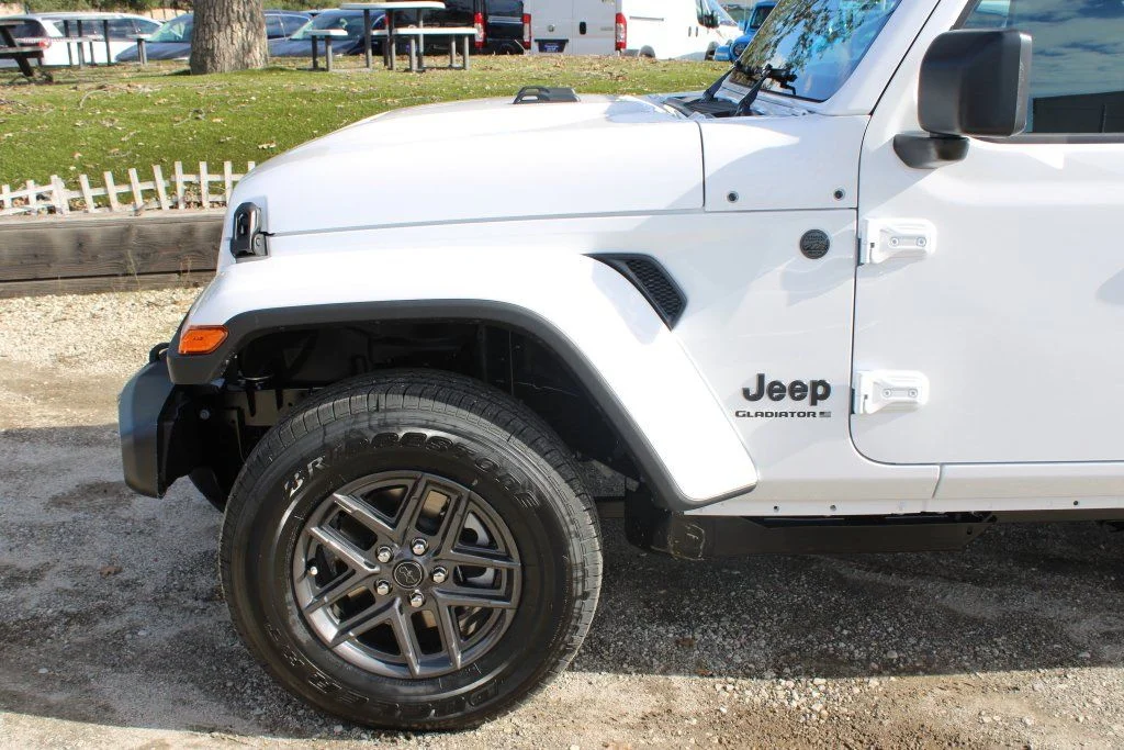 2026 Jeep Gladiator Sport S - Photo 7