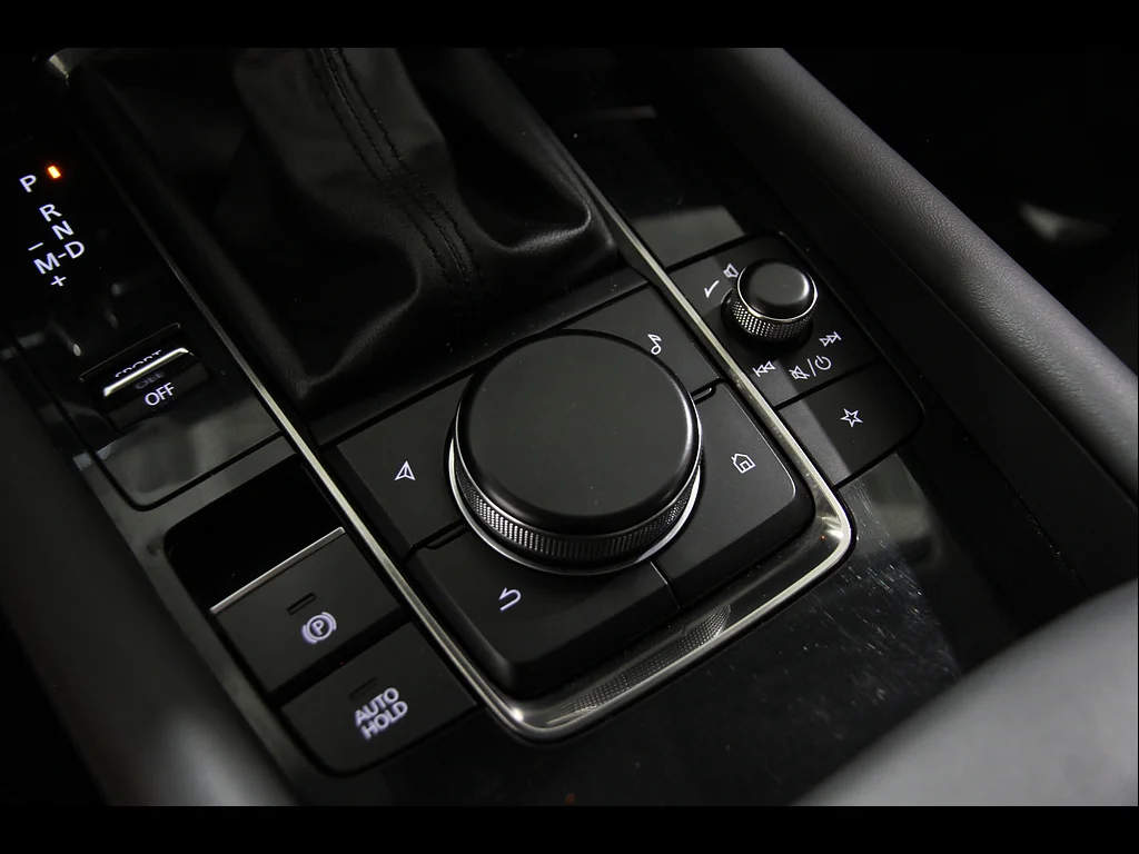 Used 2021 Jet Black Mica Mazda Preferred image 17