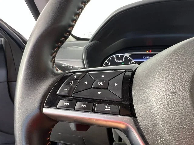 Used 2025 Black Nissan 2.5 SR image 25