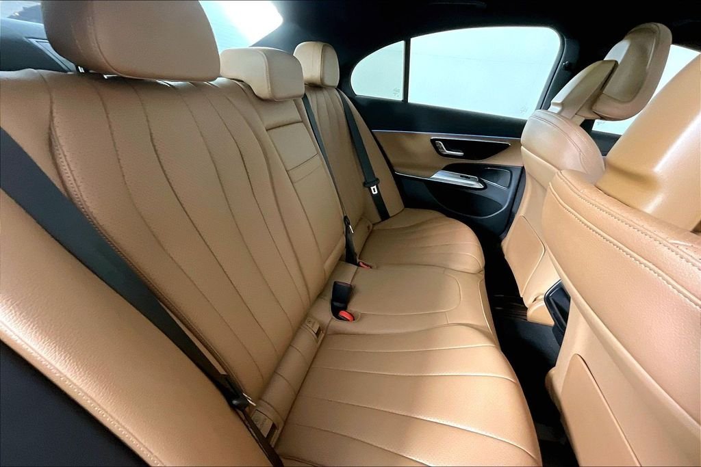 2026 Mercedes-Benz E-Class E350 - Photo 19
