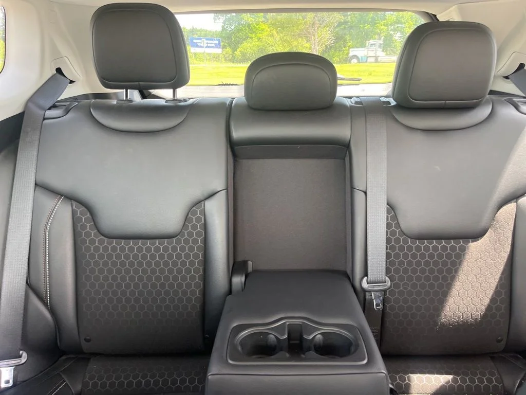 Used 2021 Gray Jeep Latitude image 15
