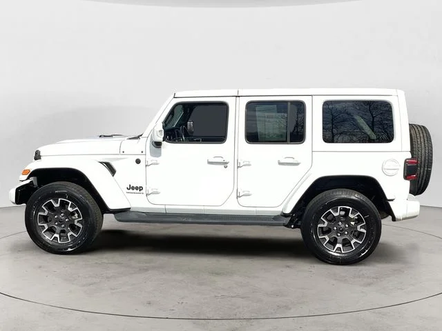 Certified Used 2023 Bright White Clearcoat Jeep Altitude image 2