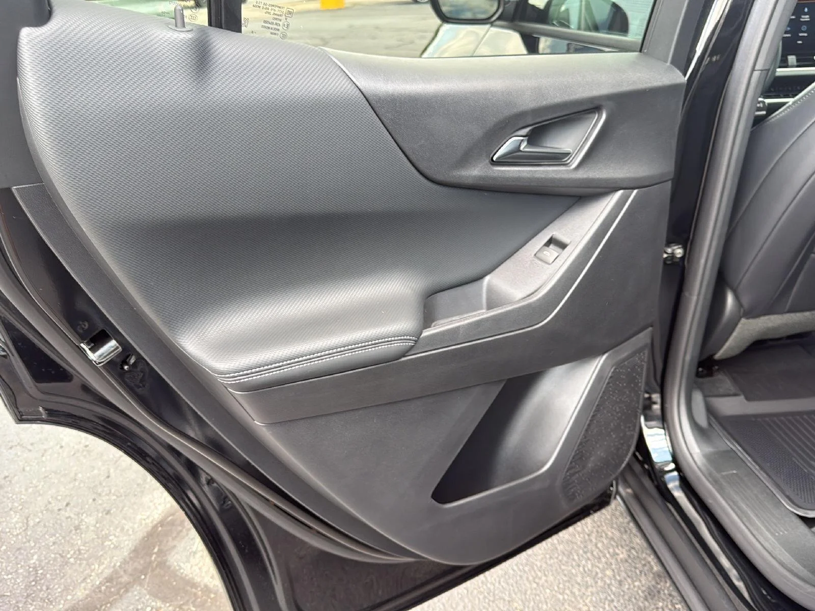 2027 Chevrolet Equinox LT - Photo 21