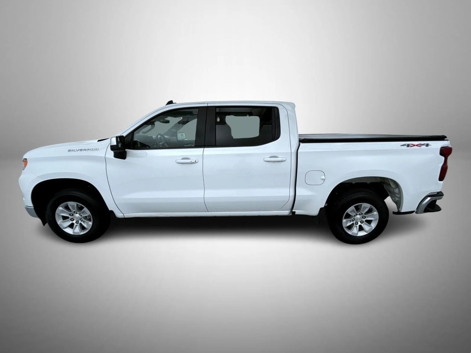 Used 2023 White Chevrolet LT image 8