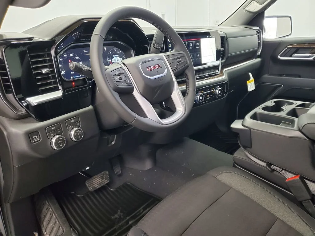 New 2026 Onyx Black GMC Elevation image 10