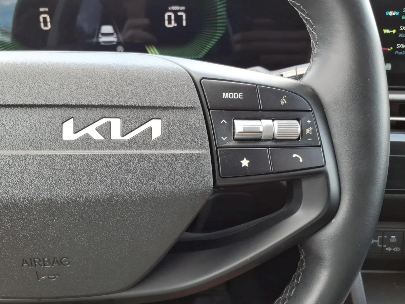 Used 2026 Panthera Metal Kia LX image 22
