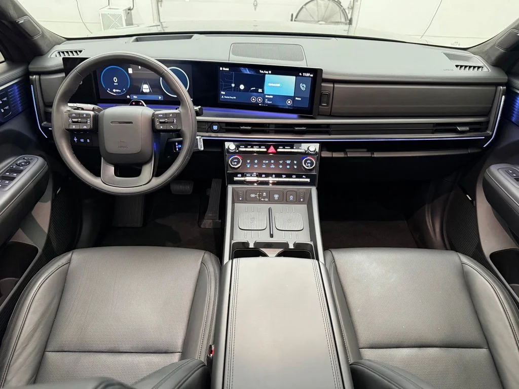 Used 2025 Gray Hyundai Calligraphy image 4