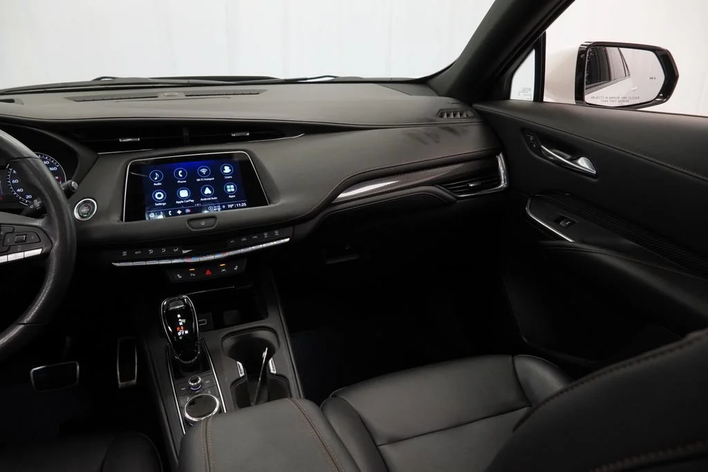 Used 2023 Crystal White Tricoat Cadillac Sport image 15