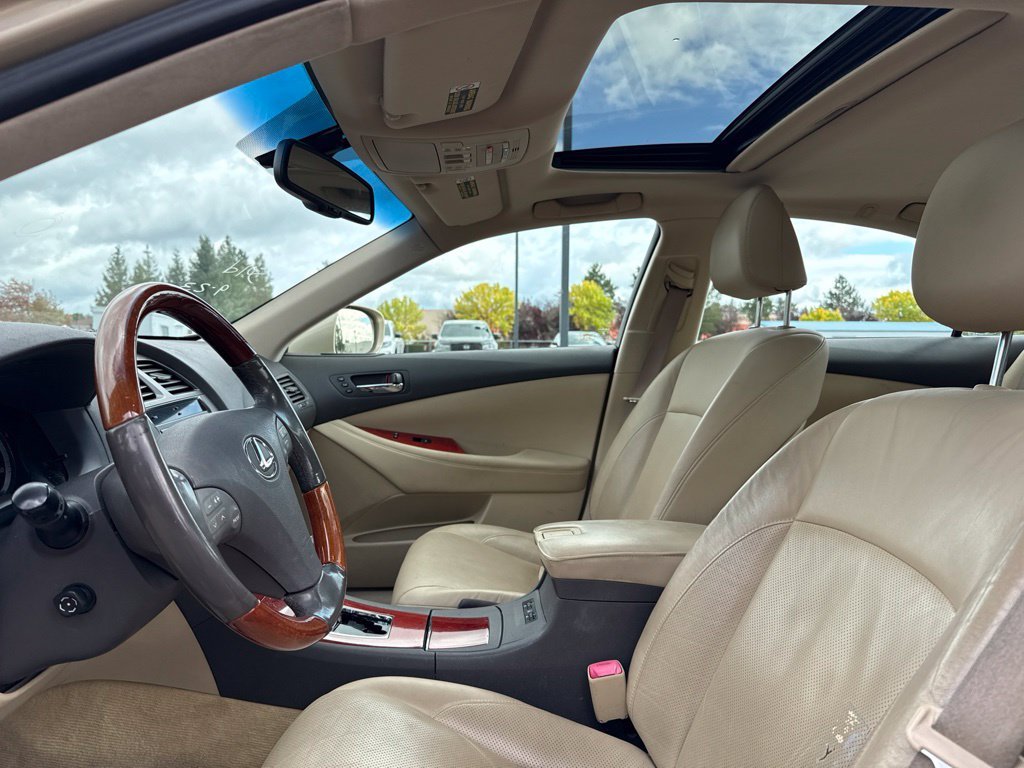 Used 2007 Golden Almond Metallic Lexus 350 image 8