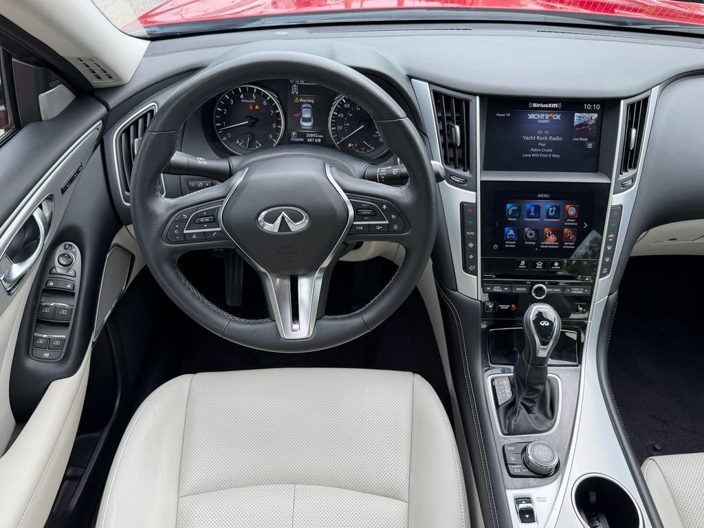 Used 2023 Red INFINITI LUXE image 16