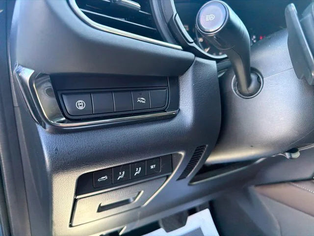 Used 2020 Gray Mazda Premium image 27