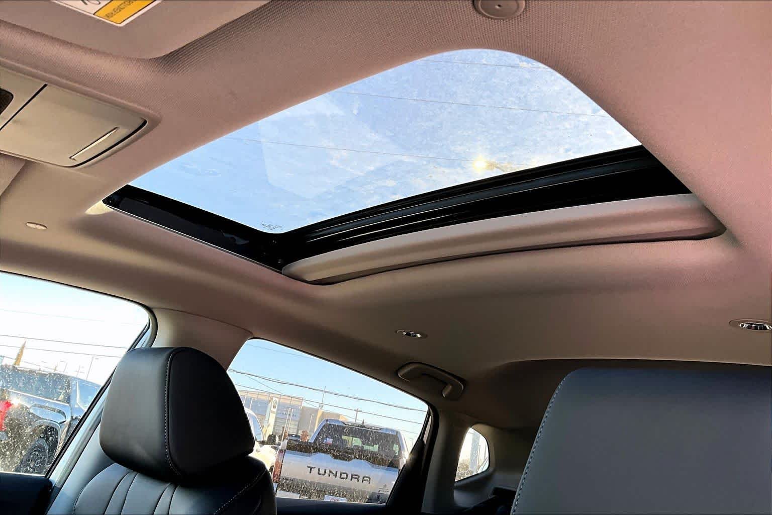 Certified Used 2025 Solar Silver Metallic Acura  image 16