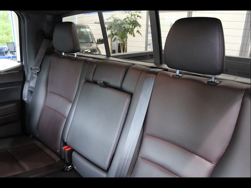 2022 Honda Ridgeline Black Edition - Photo 17