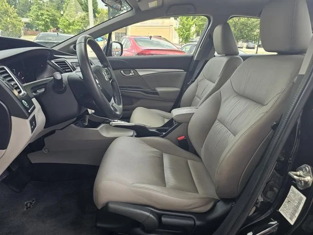 Used 2013  Honda Hybrid image 21