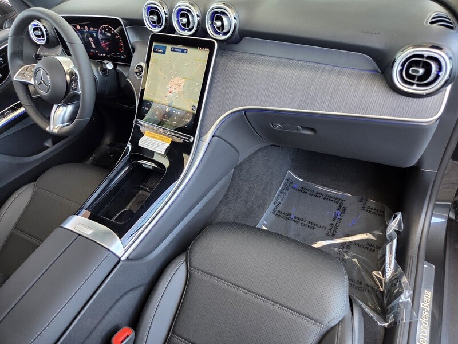 New 2026 Graphite Grey Metallic Mercedes-Benz GLC 300 SUV image 18
