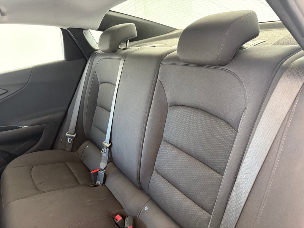 Used 2021 SUMMIT WHITE Chevrolet RS image 29