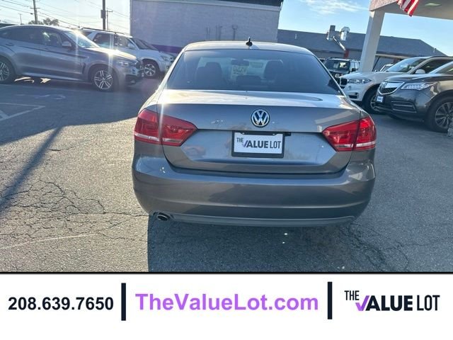 Used 2012 Gray Volkswagen 2.5 SE image 5