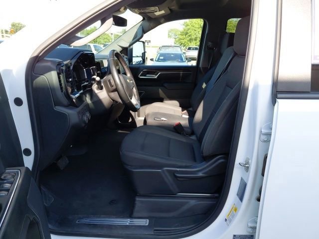 Used 2024 Summit White Chevrolet LT image 23