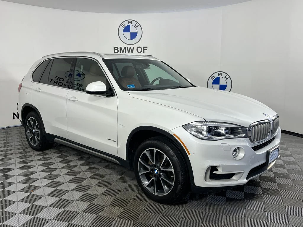 Used 2017 White BMW xDrive35i image 1