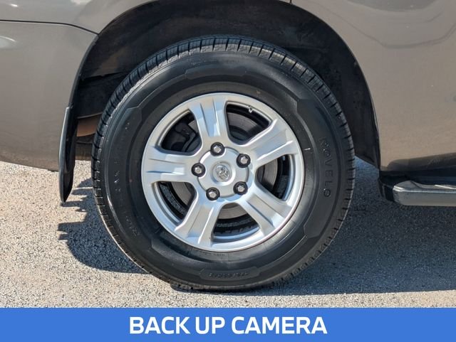 Used 2016  Toyota SR5 image 12