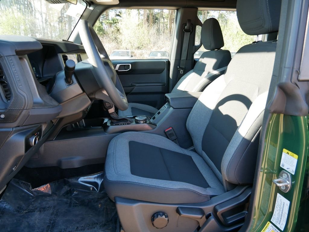 2025 Ford Bronco 4-Door Base - Photo 14