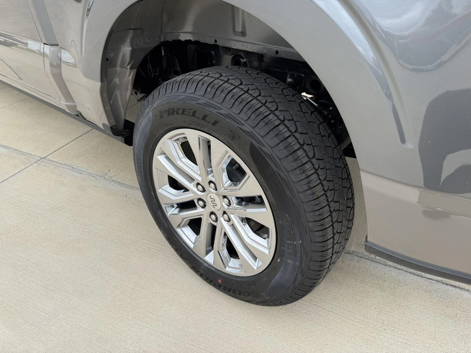 New 2026 Carbonized Gray Metallic Ford King Ranch® image 6