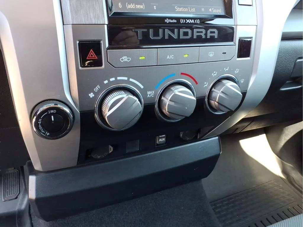 Used 2019 Gray Toyota SR5 image 22