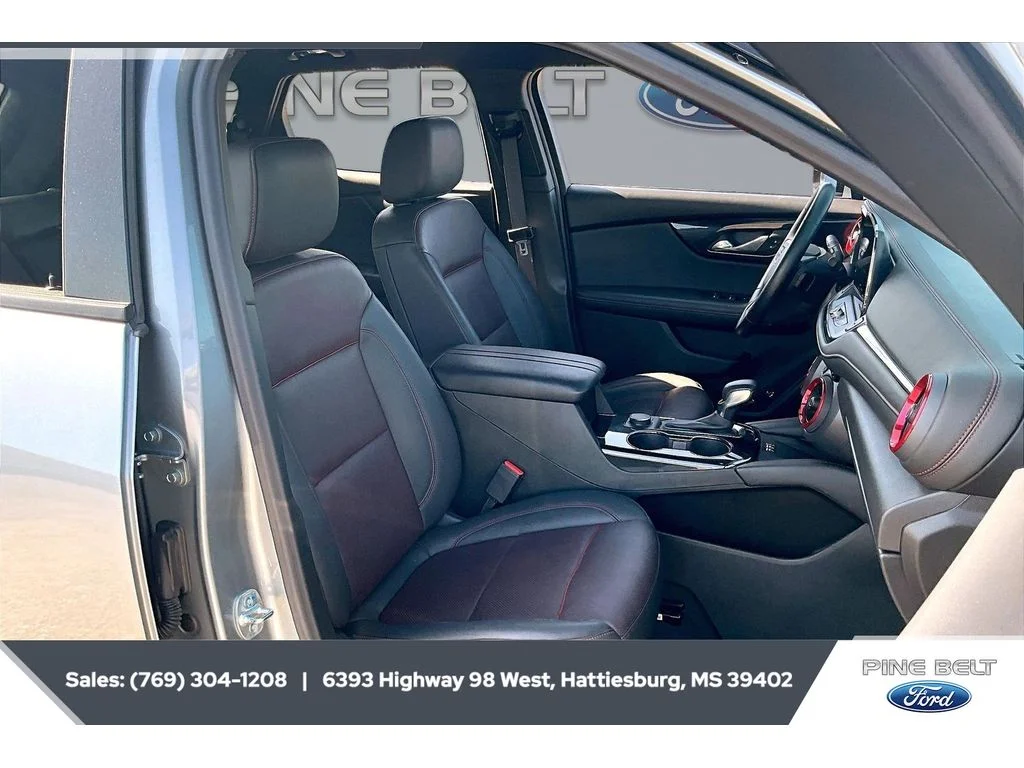 Used 2025 Sterling Gray Metallic Chevrolet RS image 6