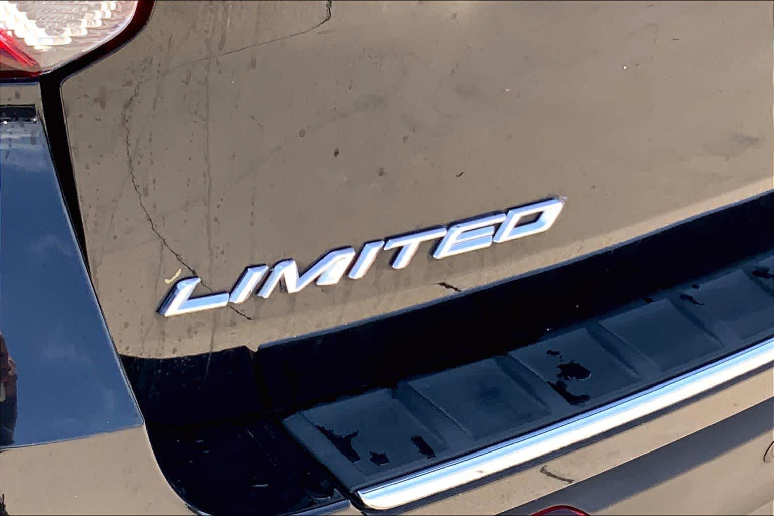 2023 Ford Explorer Limited - Photo 10