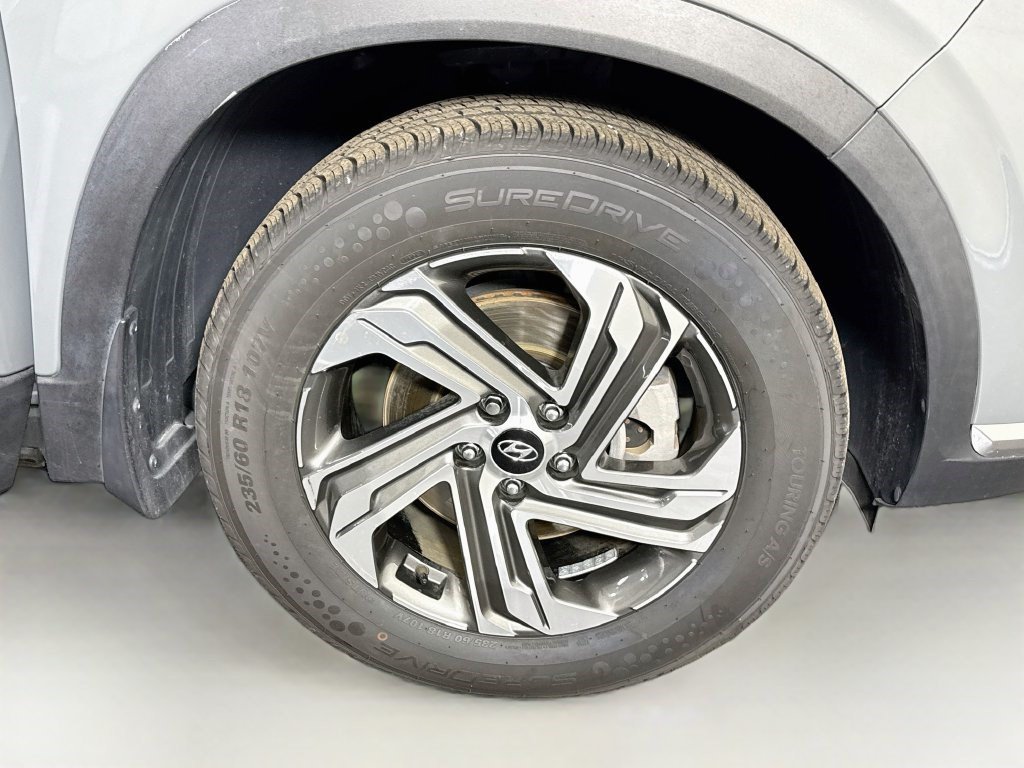 Used 2022 Hampton Gray Hyundai SEL image 28