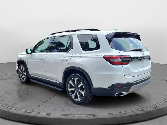 Certified Used 2025 Platinum White Pearl Honda AWD Elite image 4