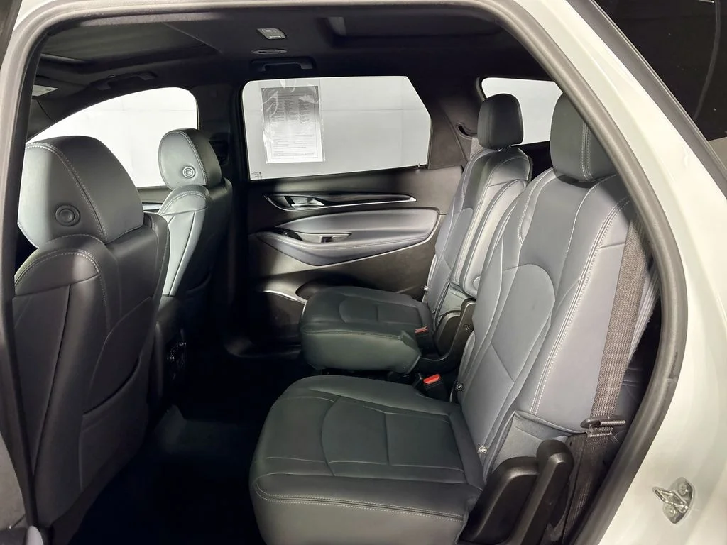 Used 2023 White Buick Essence image 21