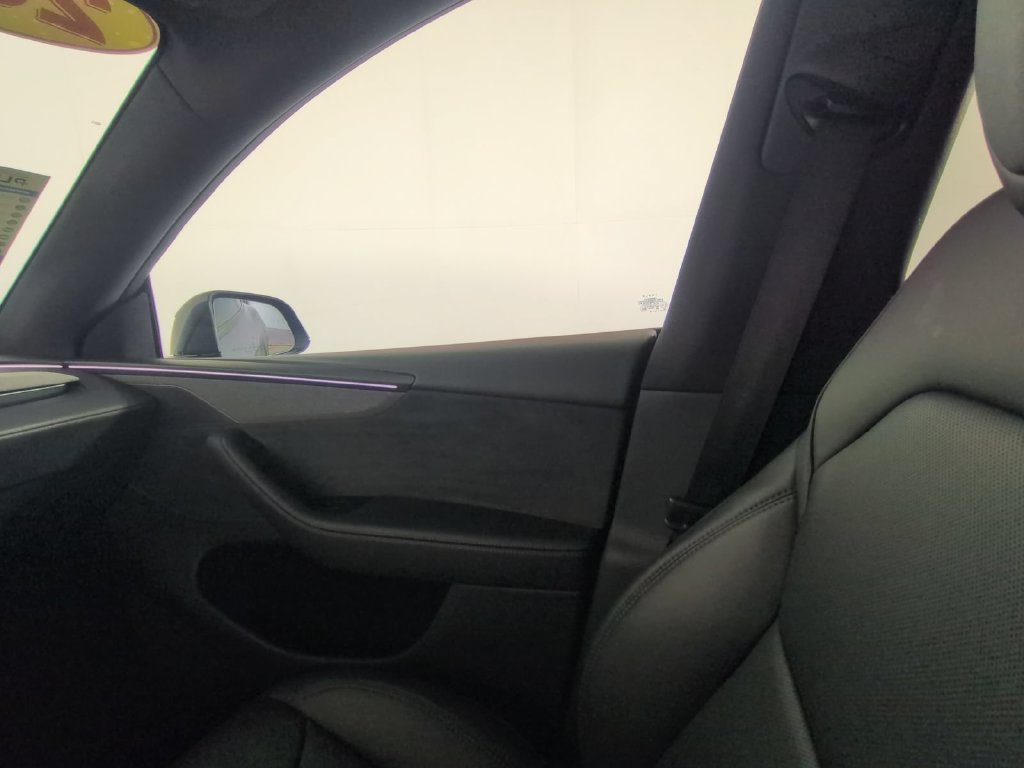 2026 Tesla Model Y Premium - Photo 28
