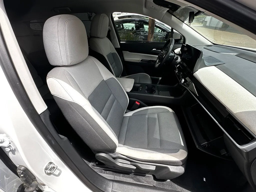 Used 2024 White Honda EX image 18