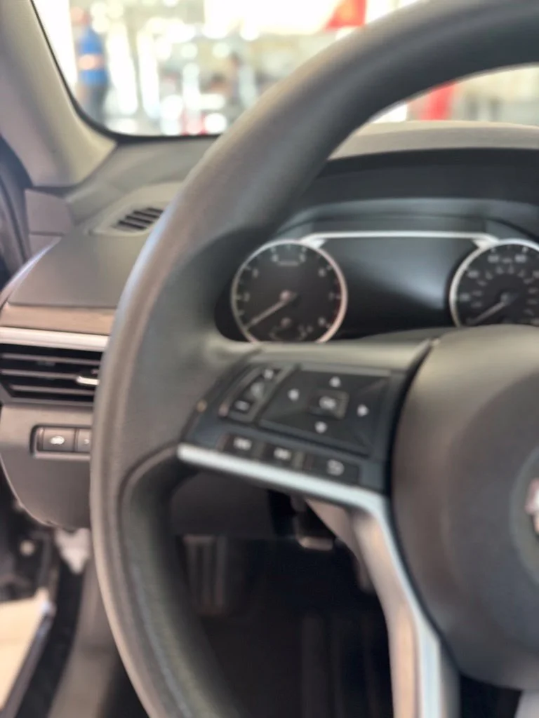 2025 Nissan Altima SV - Photo 12