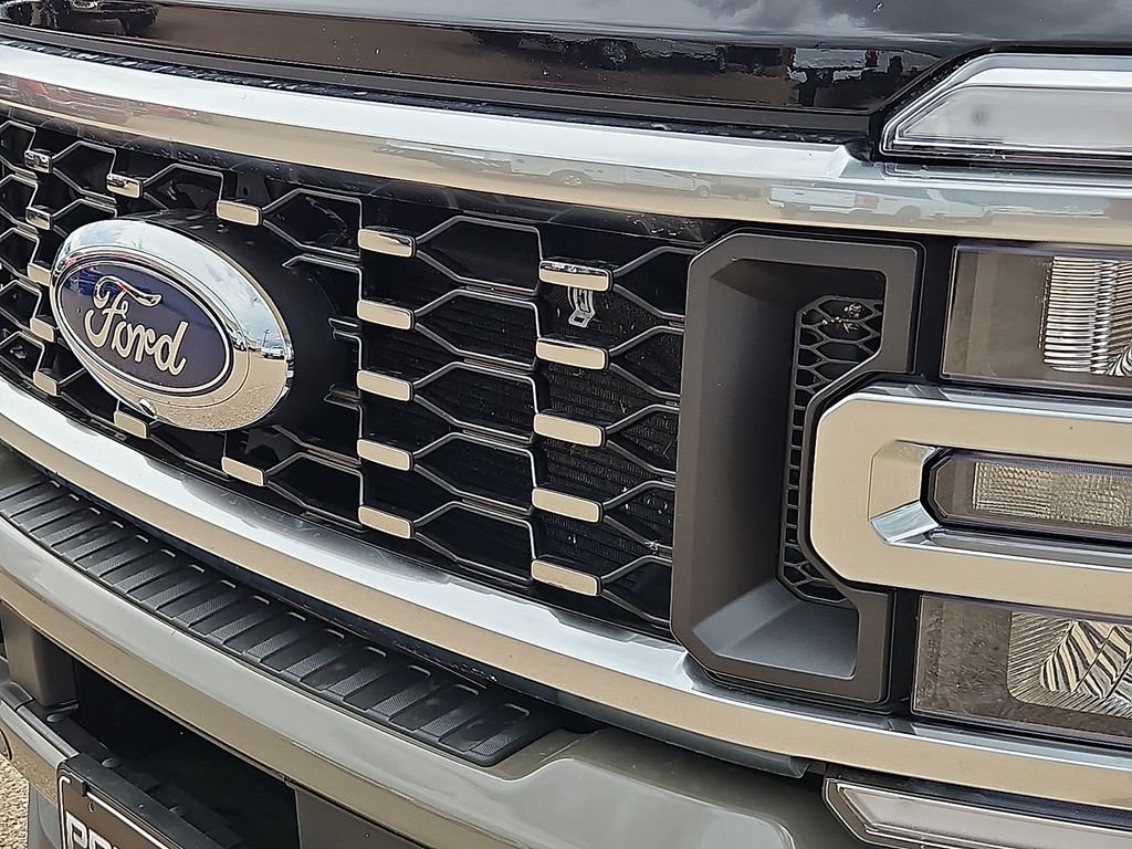 Used 2026 Agate Black Metallic Ford King Ranch image 14