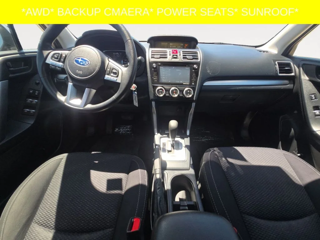 Used 2018 Silver Subaru 2.5i Premium image 14