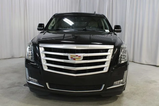 Used 2020 Black Cadillac Luxury image 38