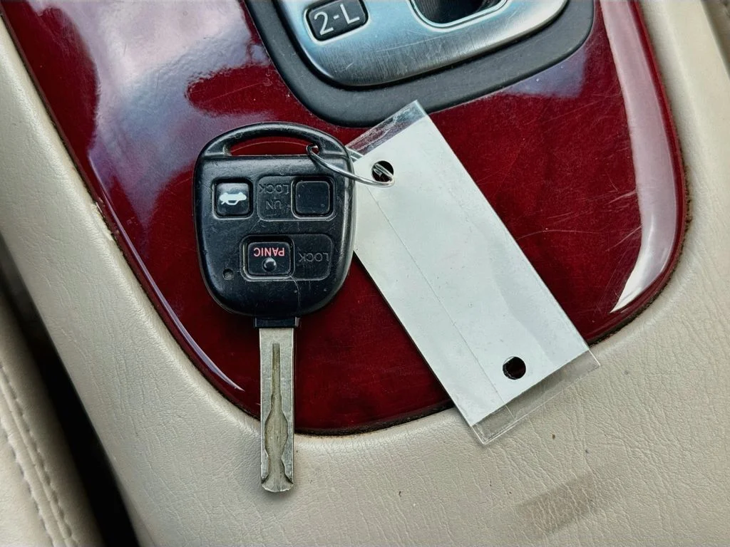 Used 2003 Blue Lexus 300 image 34